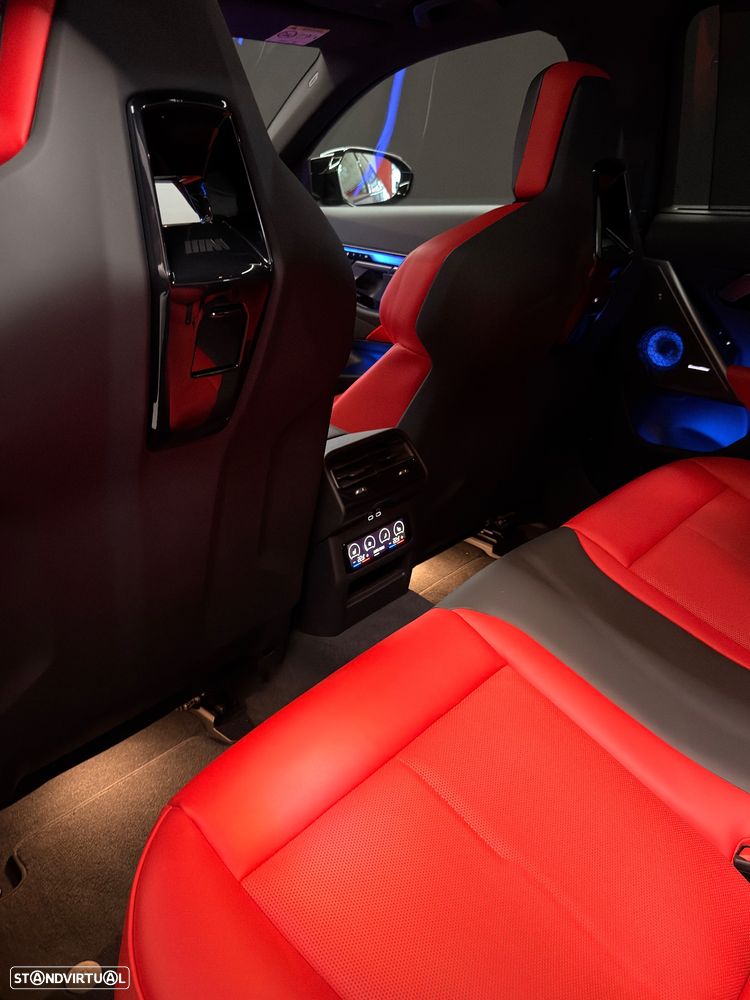 BMW M5 xDrive - 18