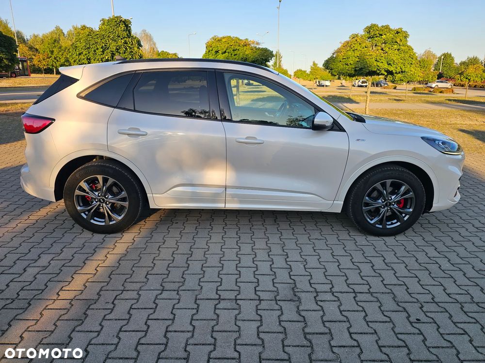 Ford Kuga - 10