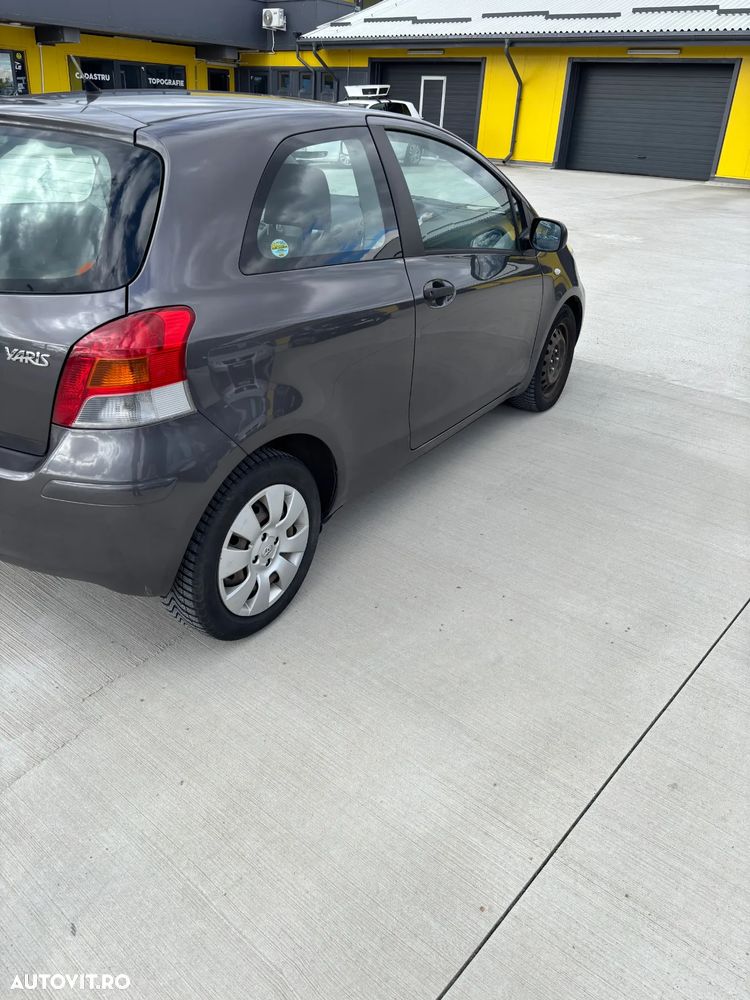 Toyota Yaris 1.33 VVT-i Cool - 3