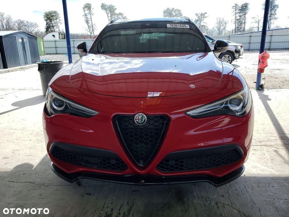 Alfa Romeo Stelvio - 4