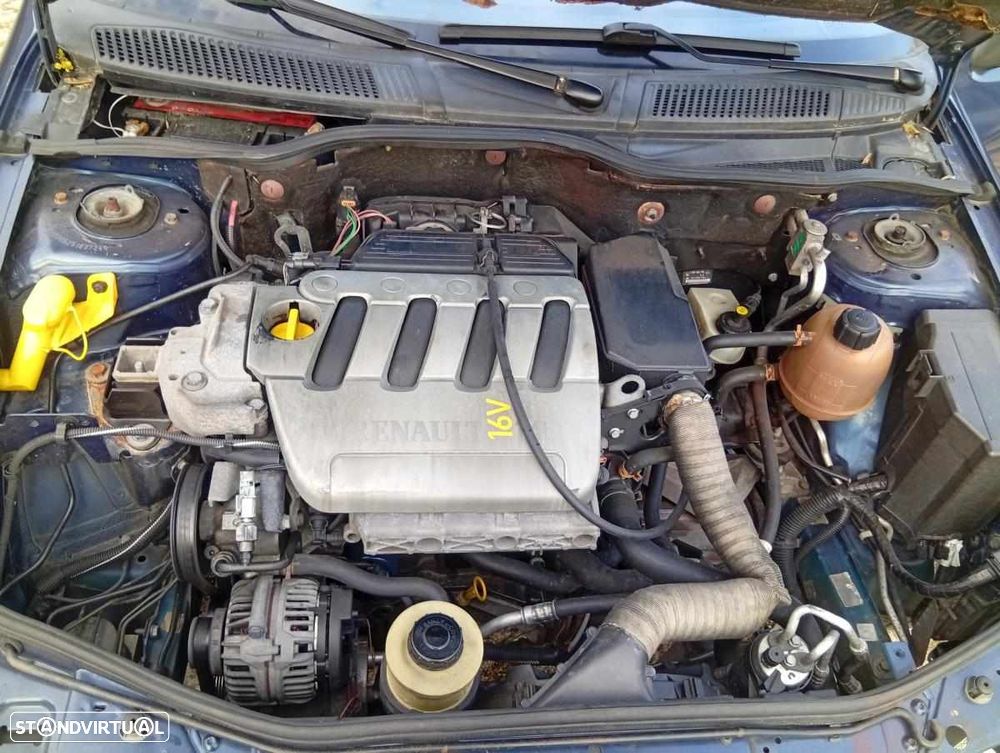 Renault Mégane Break 1.4 16V Air - 5