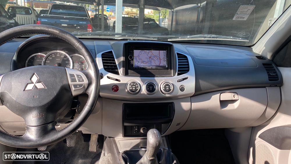 Mitsubishi L200 Pick Up 4x4 DPF Intense Cabine Dupla - 10