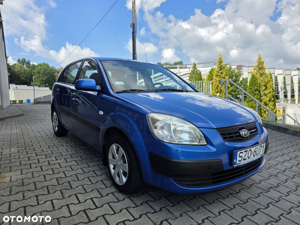 Kia Rio - 1