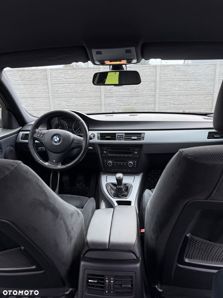 BMW Seria 3 318d - 13