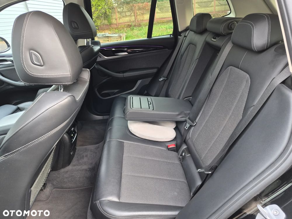 BMW X3 xDrive20i - 24