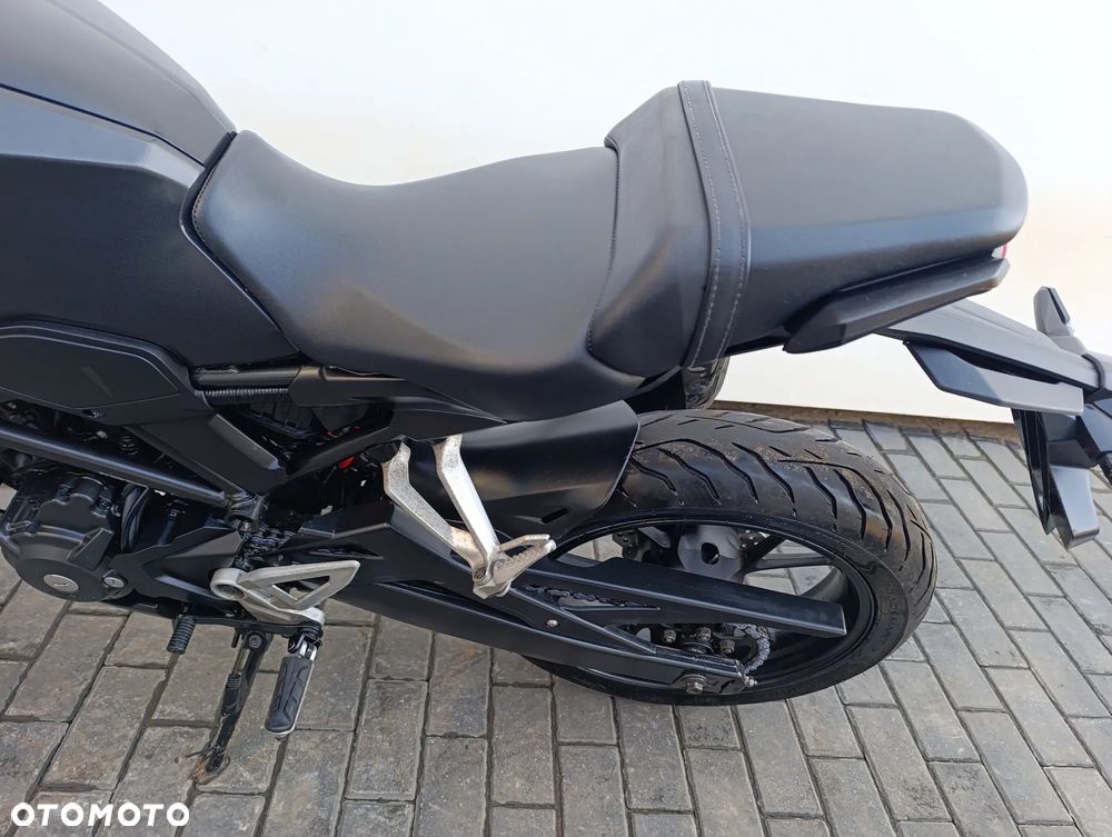 Honda CB - 15