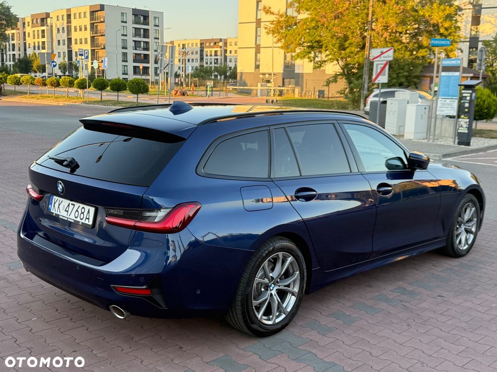 BMW Seria 3 320d Sport Line - 8