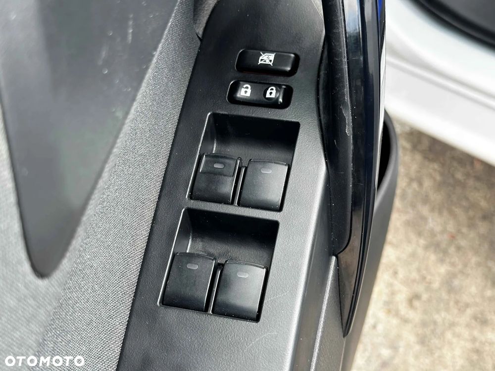 Toyota Auris 1.8 VVT-i Automatik Free Style - 24