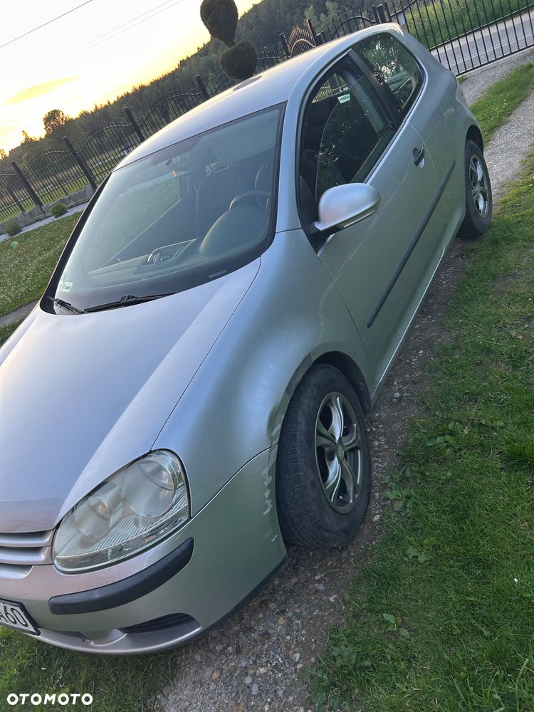 Volkswagen Golf - 4