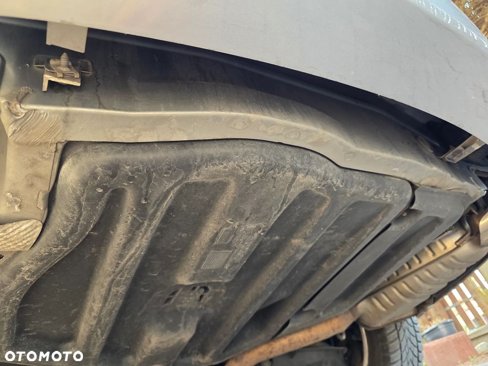 Mercedes-Benz Klasa C 350 7G-TRONIC Avantgarde - 40