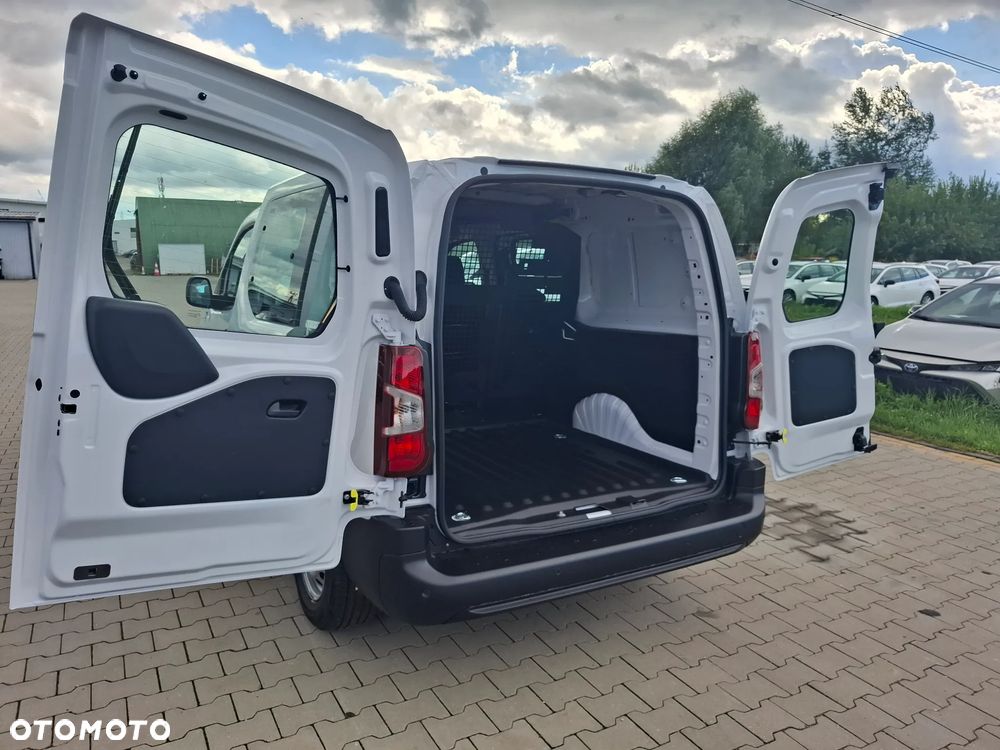 Toyota Proace City - 17