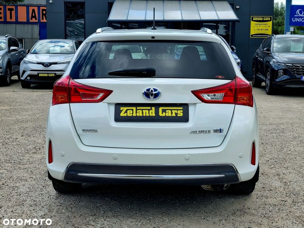 Toyota Auris Hybrid 135 Comfort - 6