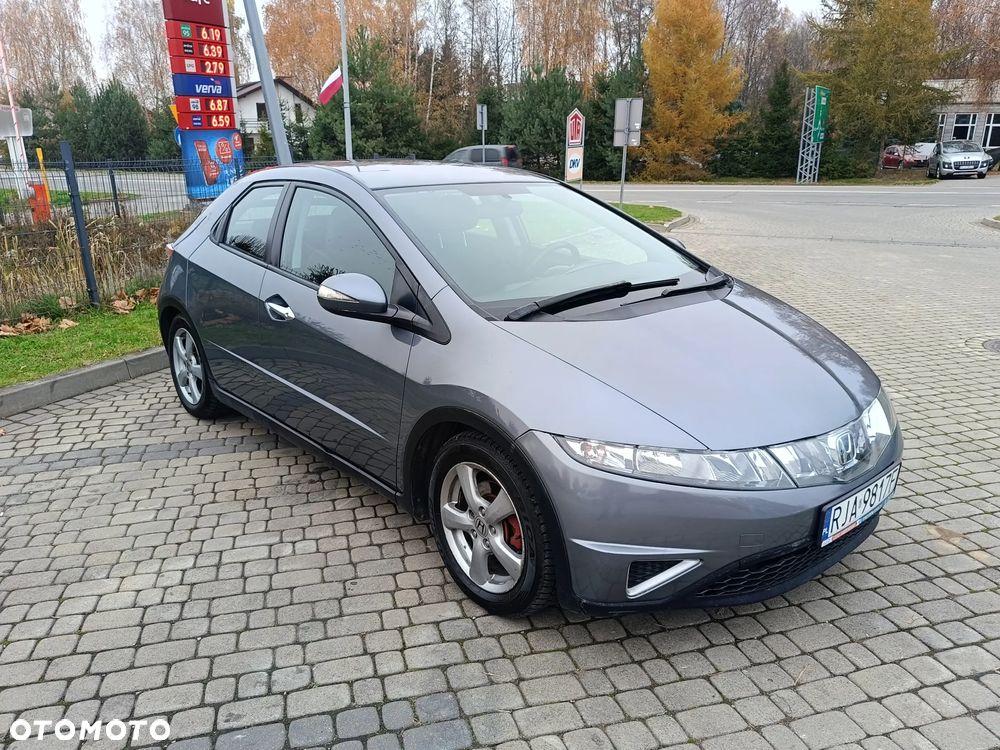 Honda Civic 1.8 Executive - 3