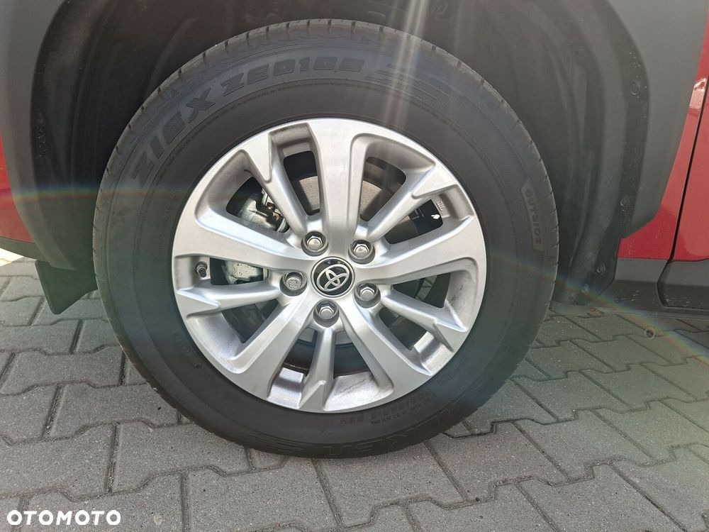 Toyota Yaris Cross - 18