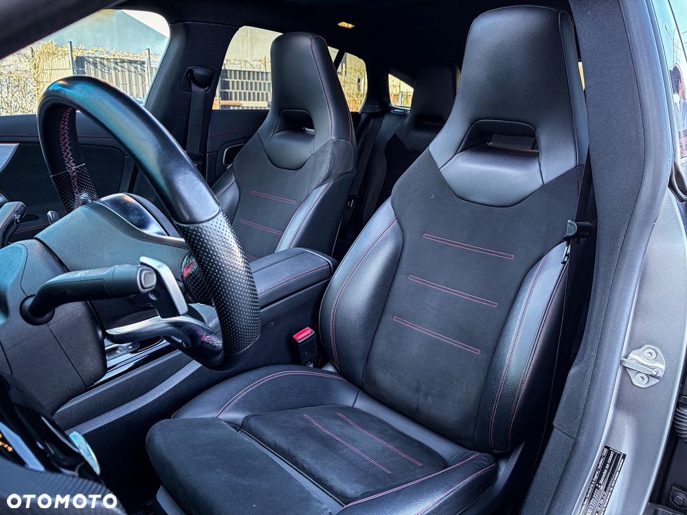 Mercedes-Benz CLA 250 4Matic 8G-DCT AMG Line Advanced Plus - 21
