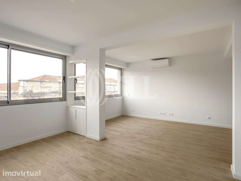 Apartamento T3 renovado com garagem, no Príncipe Real, Lisboa - Grande imagem: 3/26