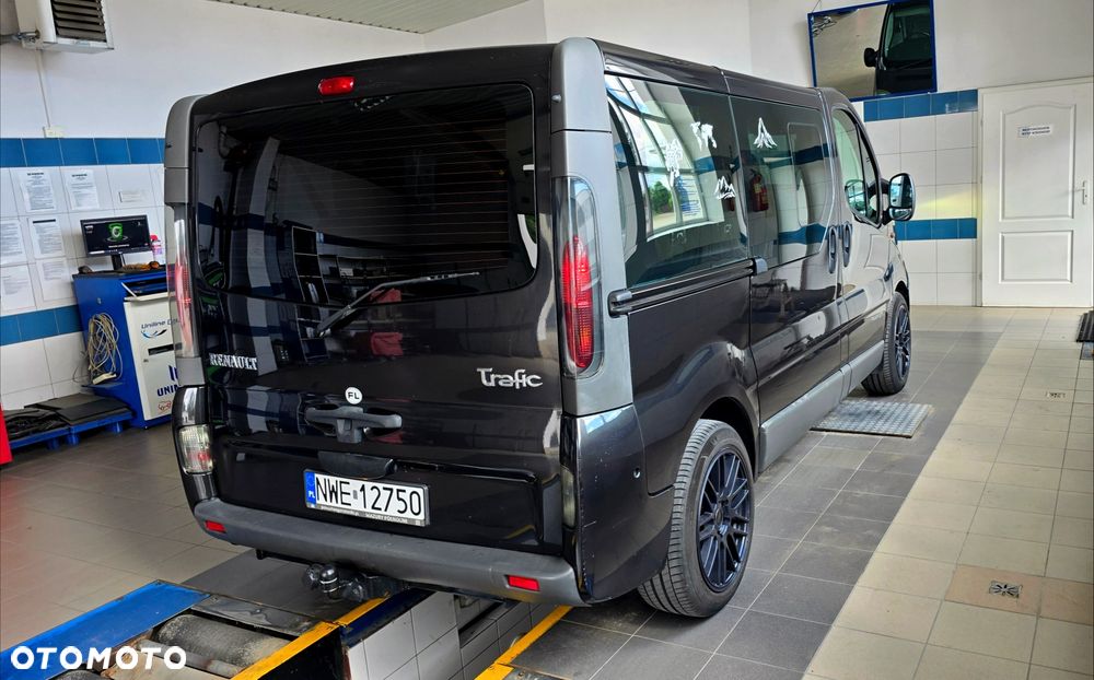 Renault Trafic - 2