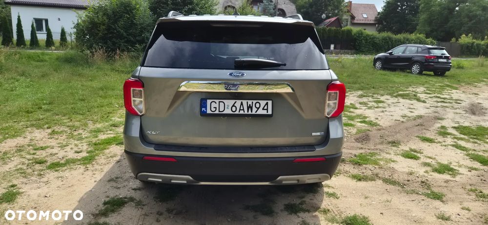 Ford Explorer - 10