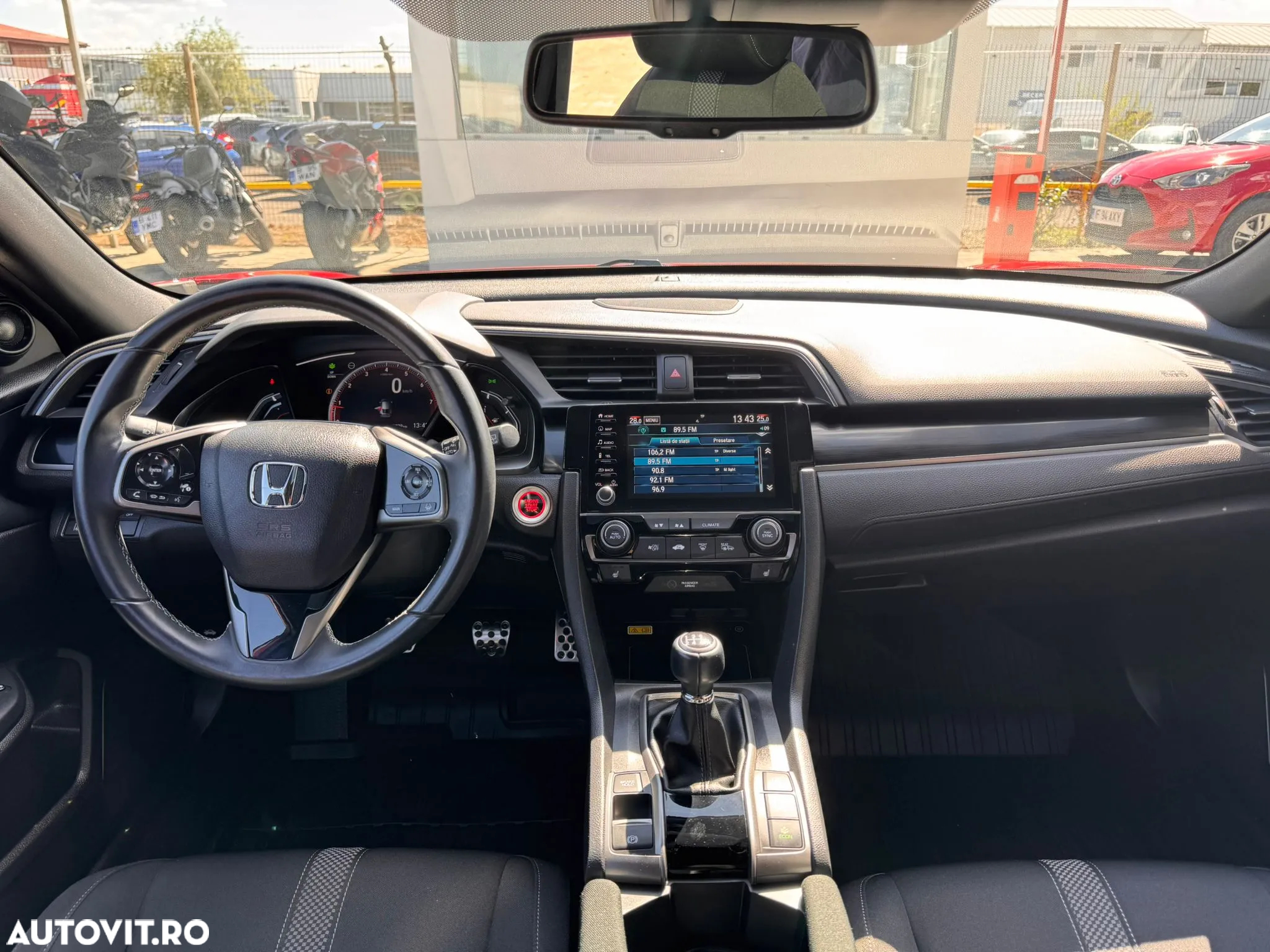 Honda Civic 1.5 VTEC Turbo Sport Plus - 17