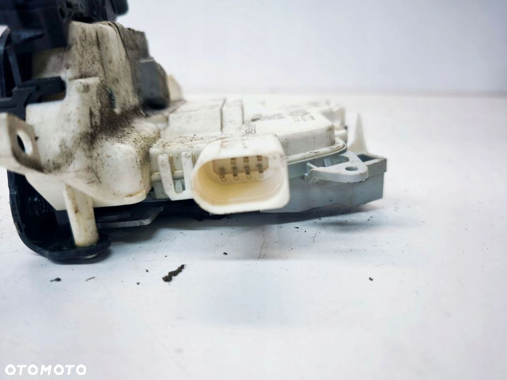 ZAMEK DRZWI PRAWY PRZÓD AUDI A4 B8 A5 8T Q5 8R 8J2837016F 7PIN - 4
