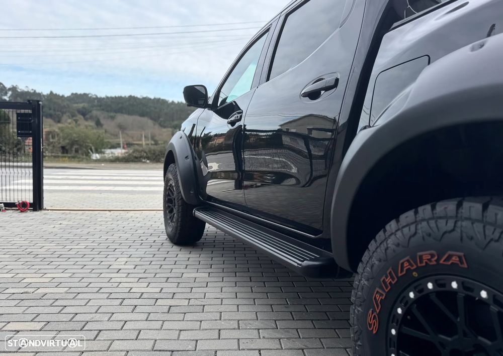 Nissan Navara 2.3 dCi CD 4WD Tekna Auto - 9