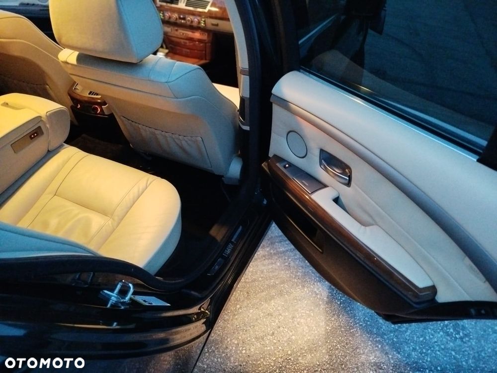 BMW Seria 7 730i - 15