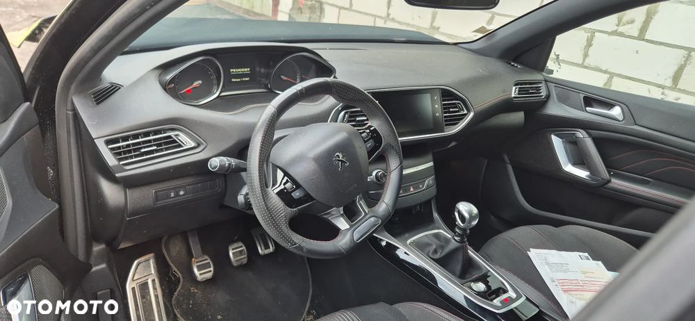 Peugeot 308 1.2 PureTech GPF GT Pack S&S - 15