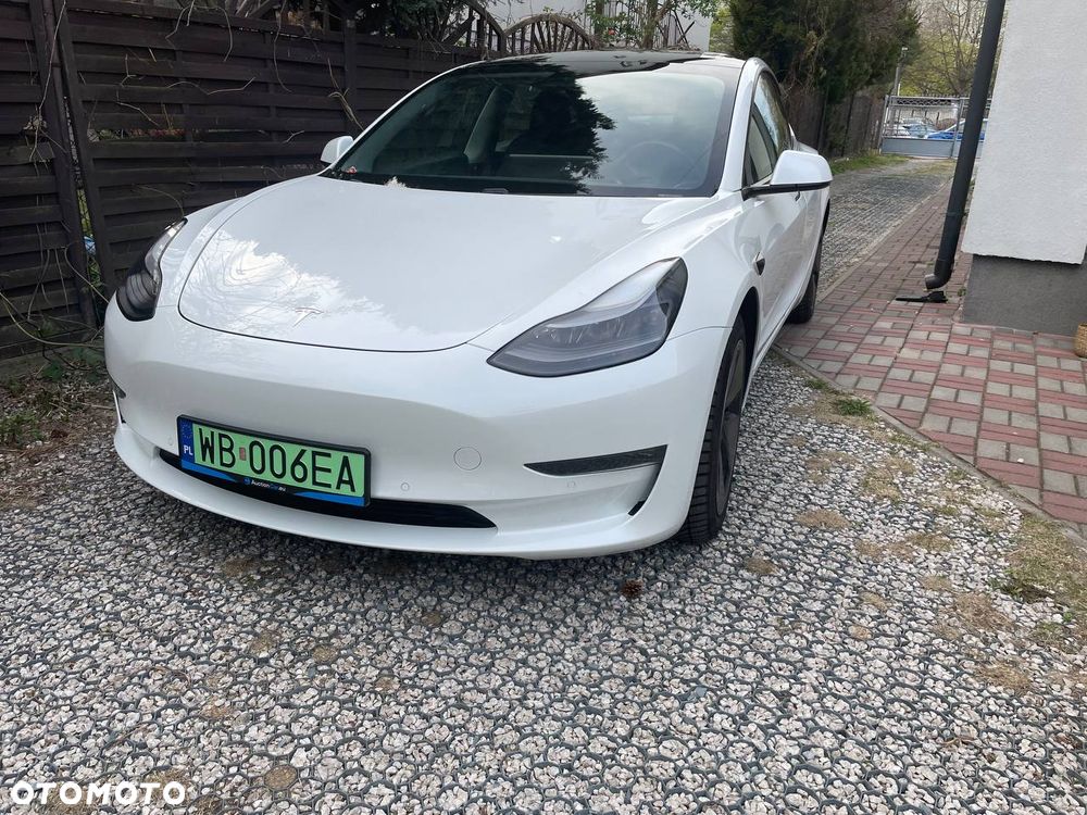 Tesla Model 3 Langstreckenbatterie Allradantrieb Dual Motor - 1