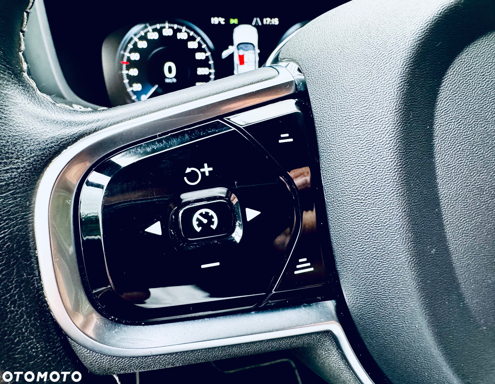 Volvo V60 B3 B Geartronic RDesign - 39