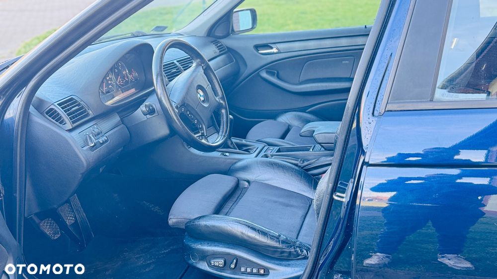 BMW Seria 3 318i - 5