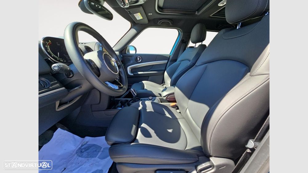 MINI Countryman Cooper SD ALL4 Auto - 10