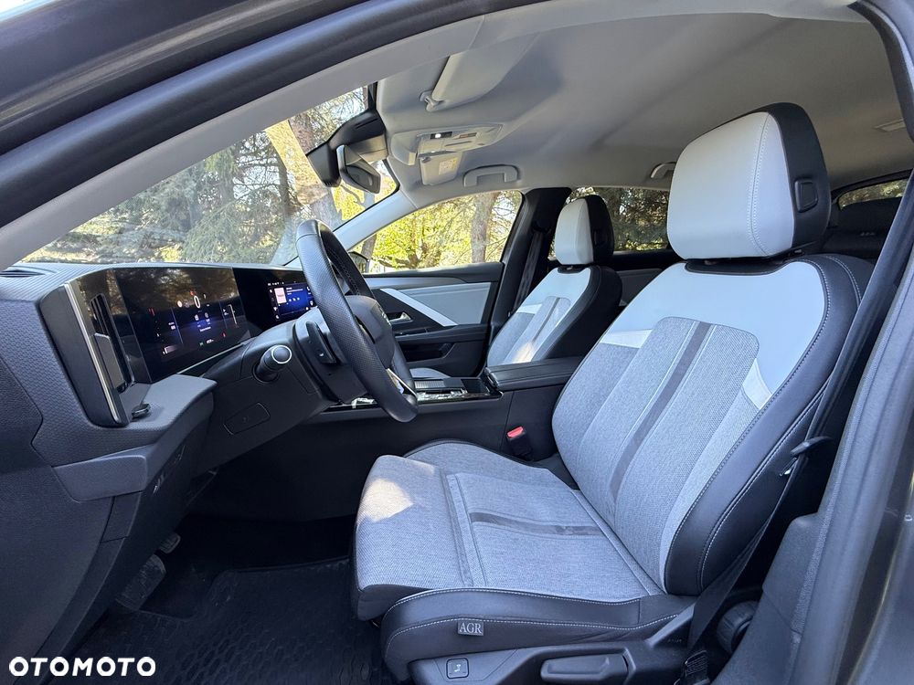 Opel Astra 1.2 T Elegance S&S - 16