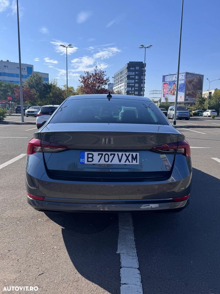 Skoda Octavia 2.0 TDI DSG Ambition - 3