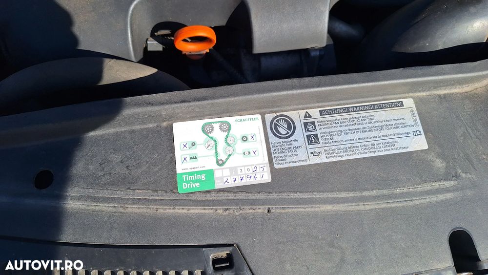 Volkswagen Jetta 1.6 TDI DPF Trendline - 8