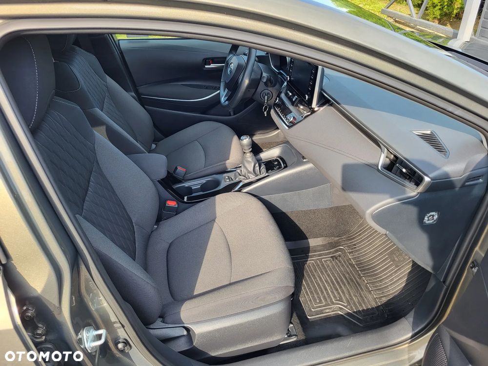 Toyota Corolla 1.5 Comfort - 29