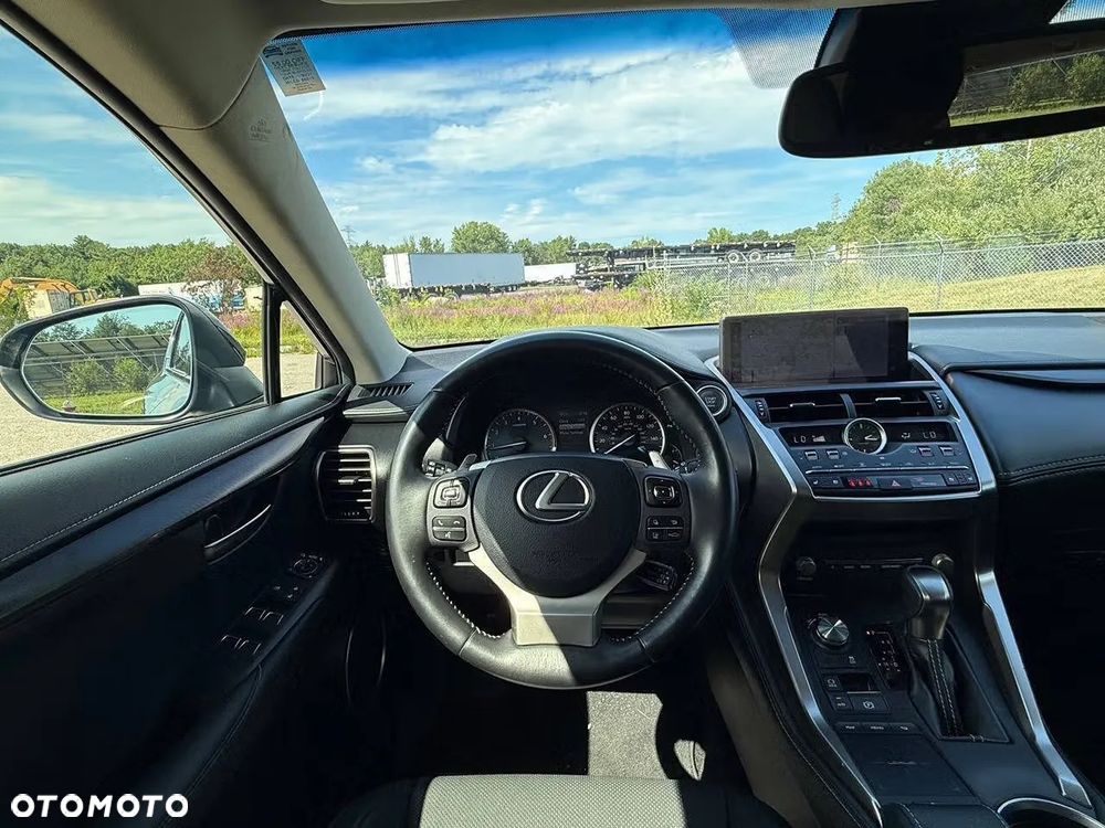 Lexus NX 300 Comfort AWD - 21
