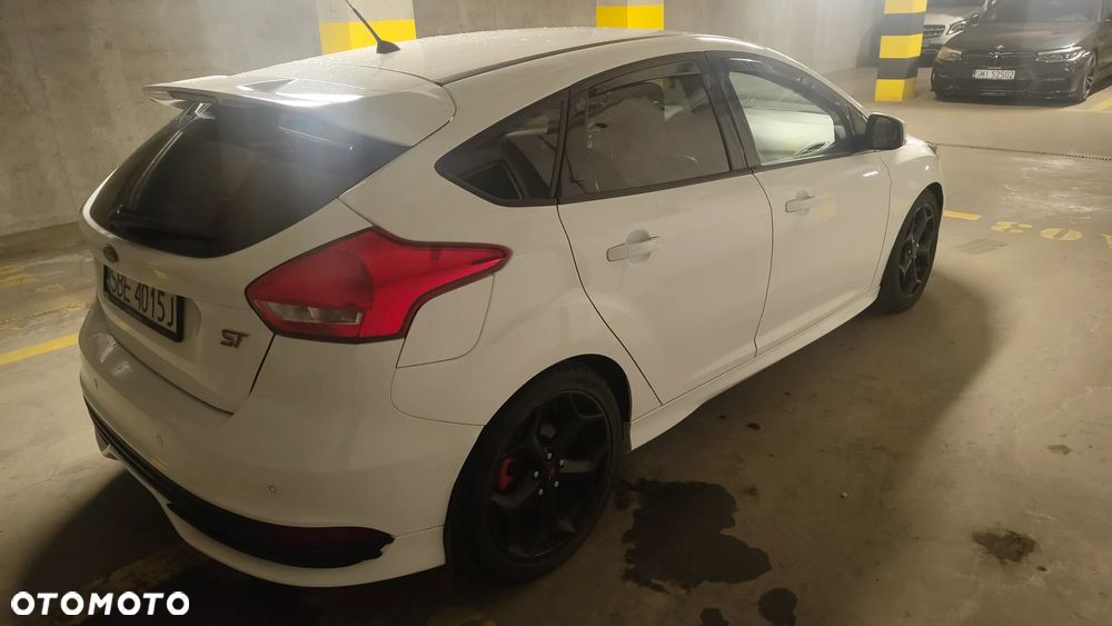 Ford Focus 2.0 EcoBoost ST-2 - 4