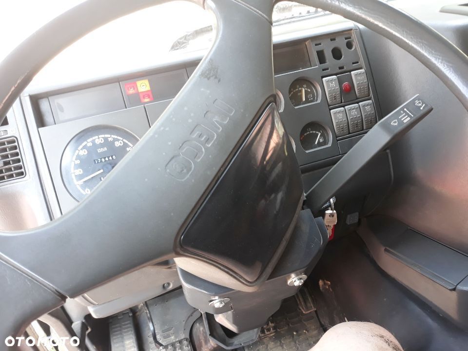 Iveco 260E37 6x4 - 25