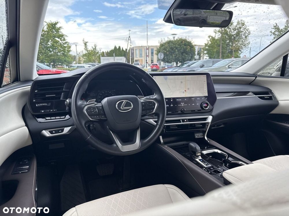 Lexus RX - 18