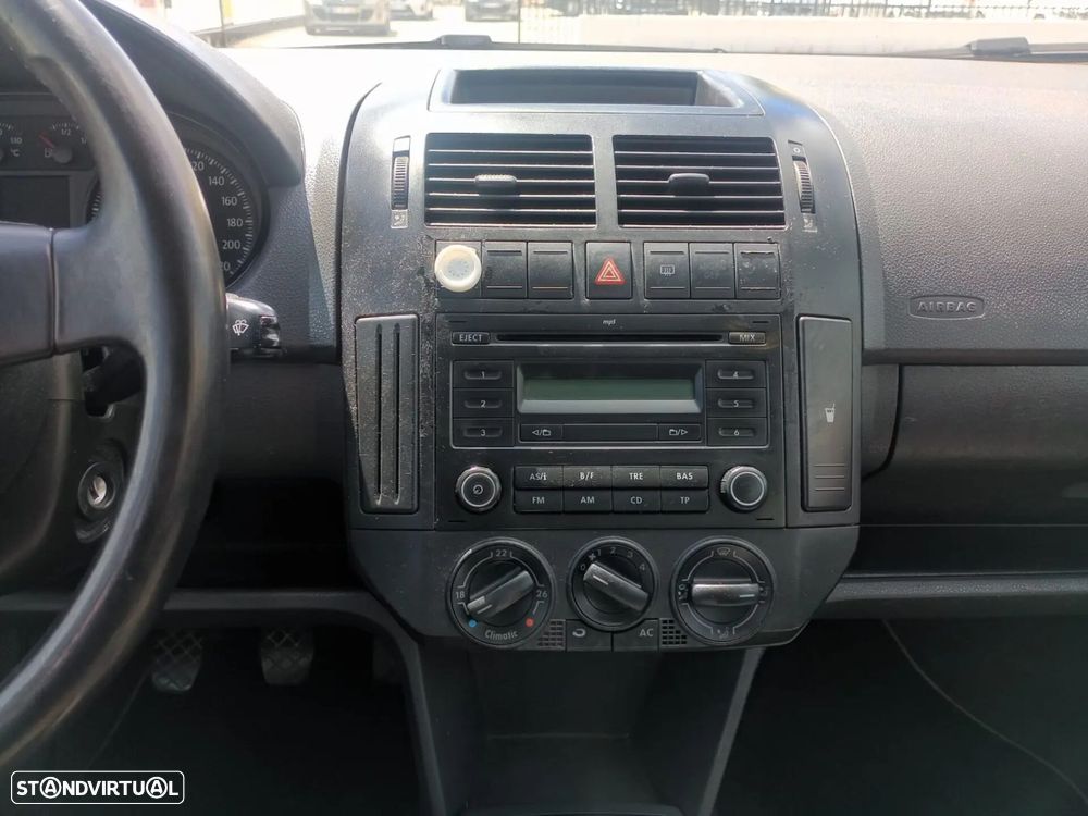 VW Polo 1.4 TDi Confortline - 16