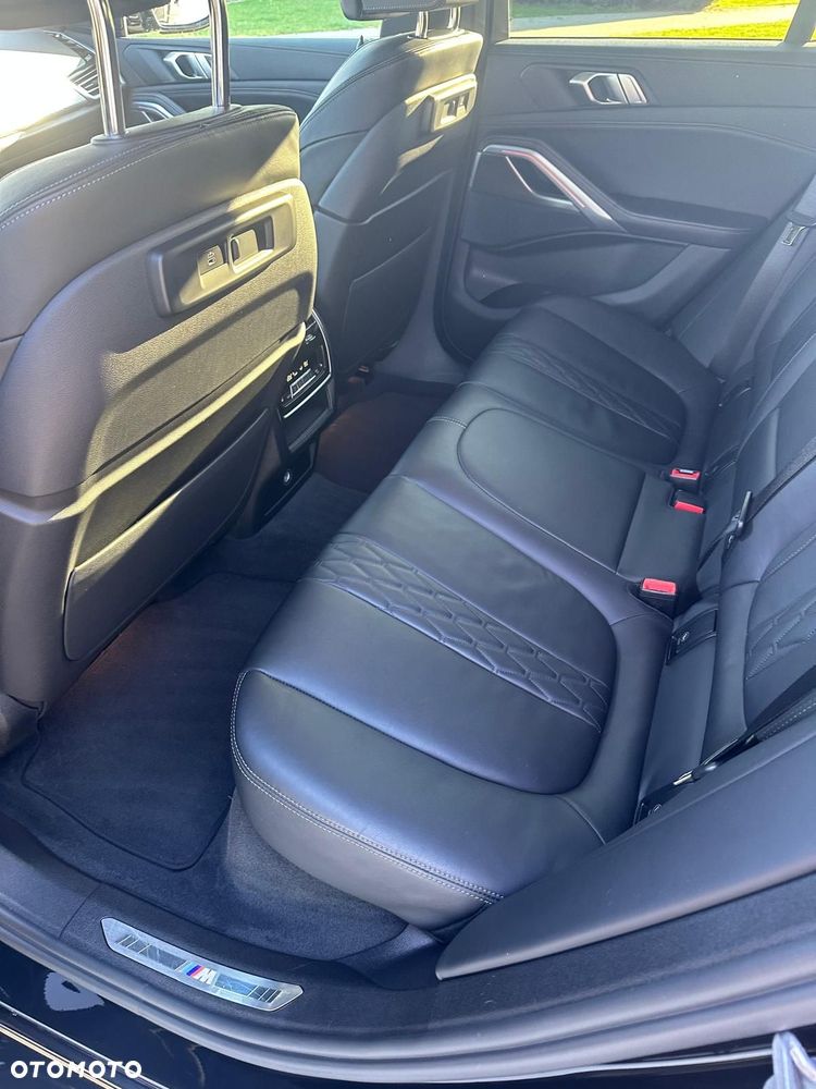 BMW X6 xDrive40i mHEV - 11