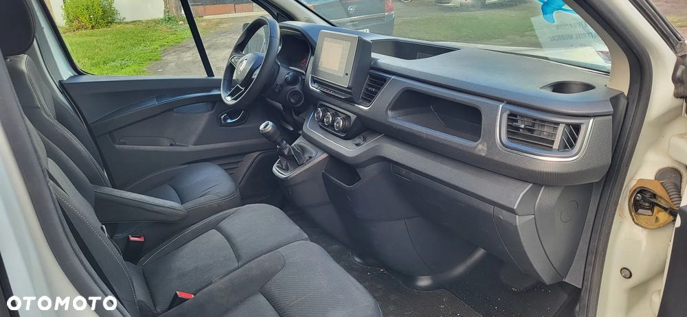 Renault Trafic - 23