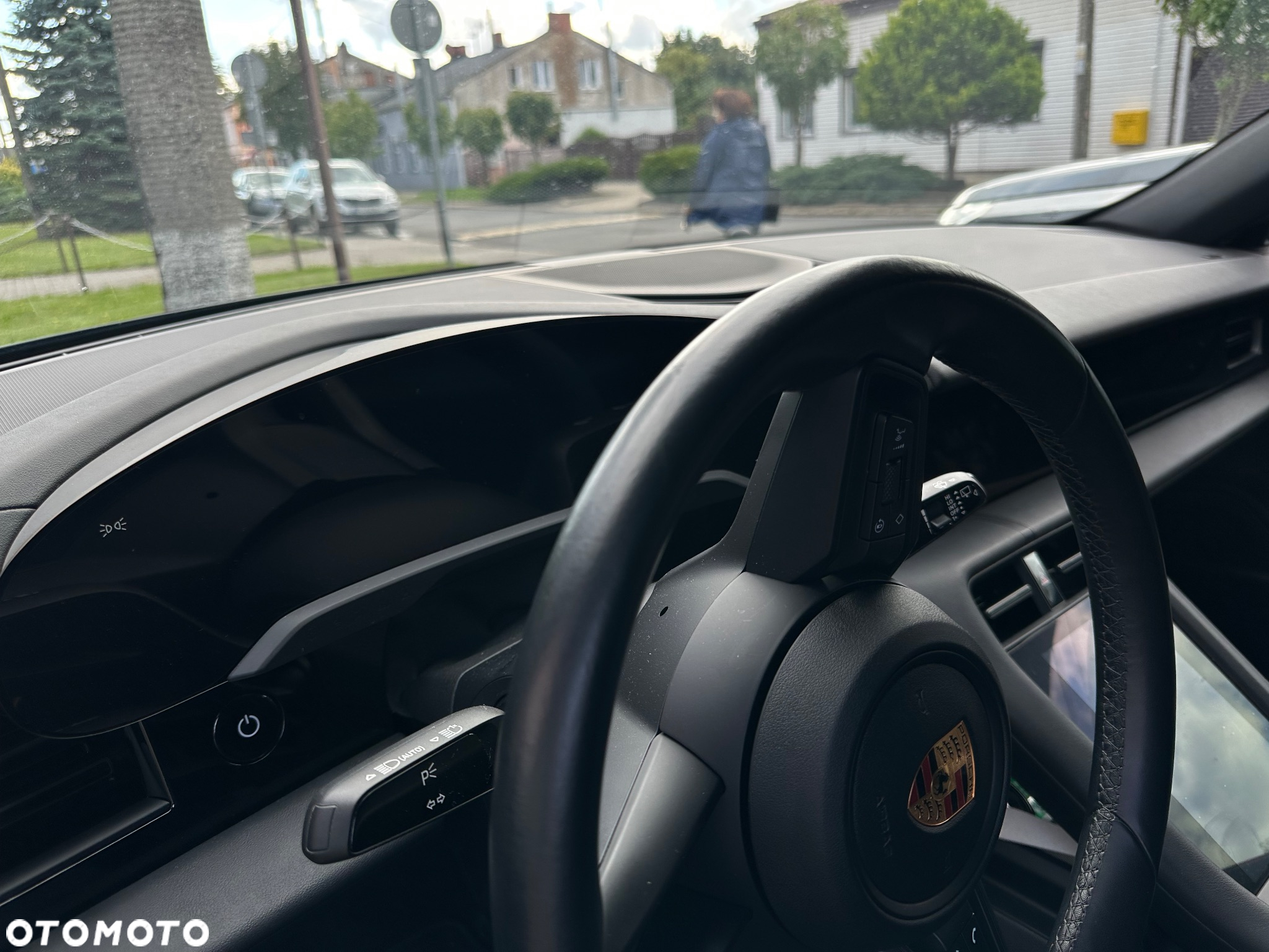Porsche Taycan Sport Turismo - 8