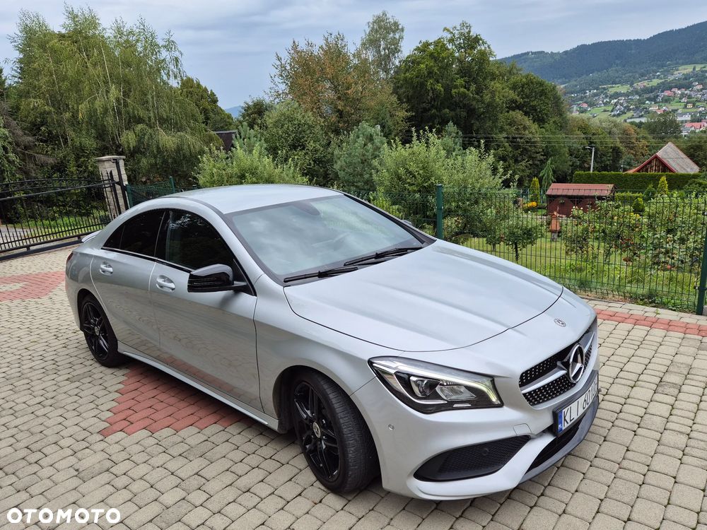 Mercedes-Benz CLA 180 7G-DCT AMG Line - 13
