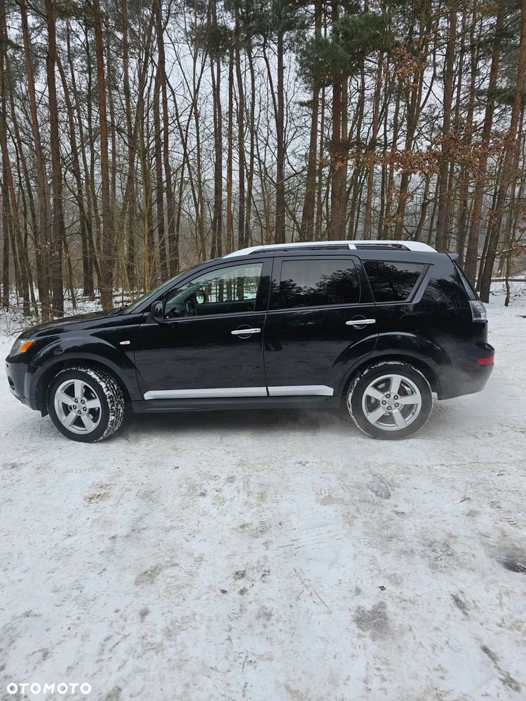 Mitsubishi Outlander 2.0 DID Intense + SE - 6
