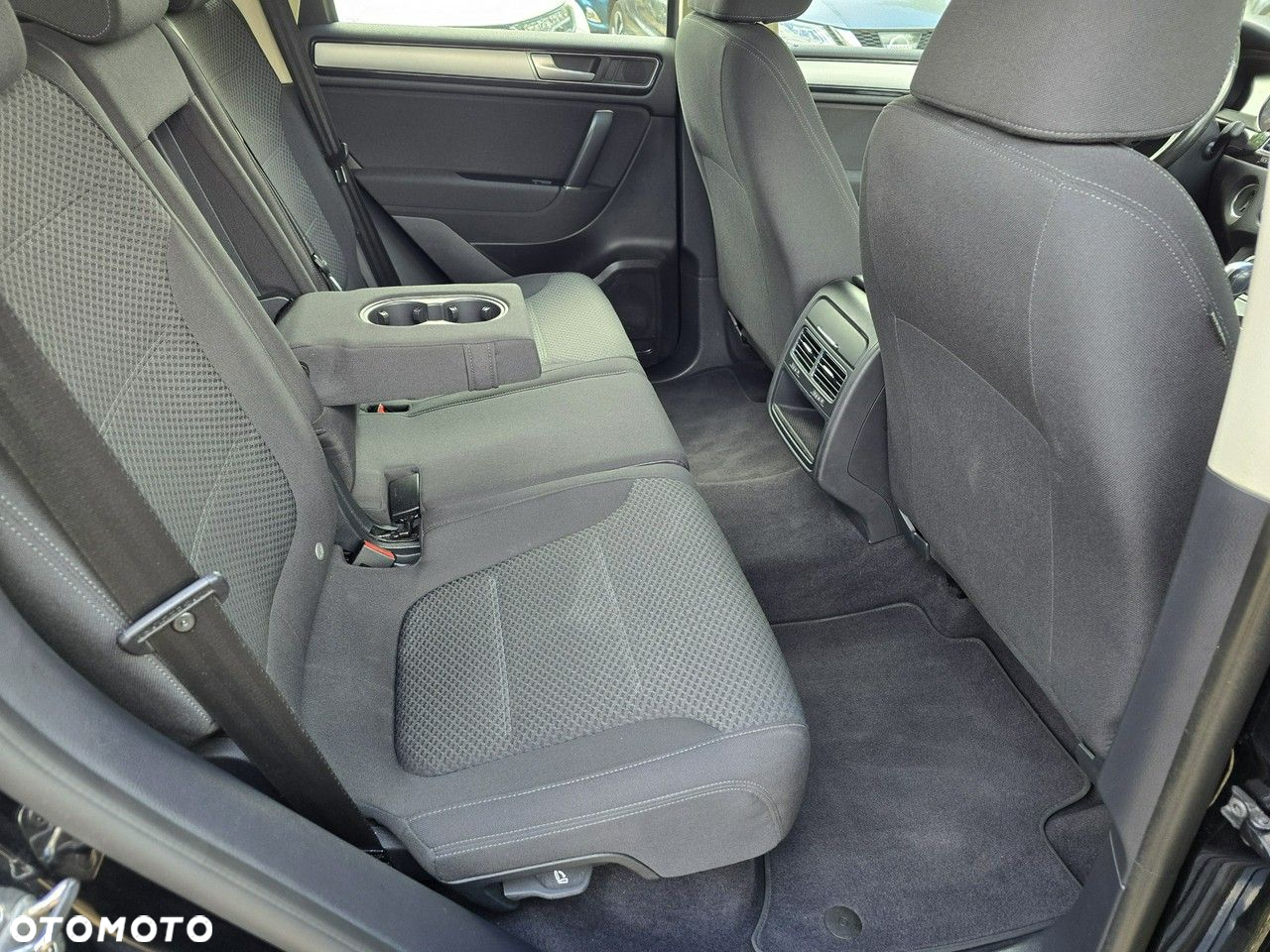 Volkswagen Touareg 3.0 V6 TDI BMT Business Line - 12