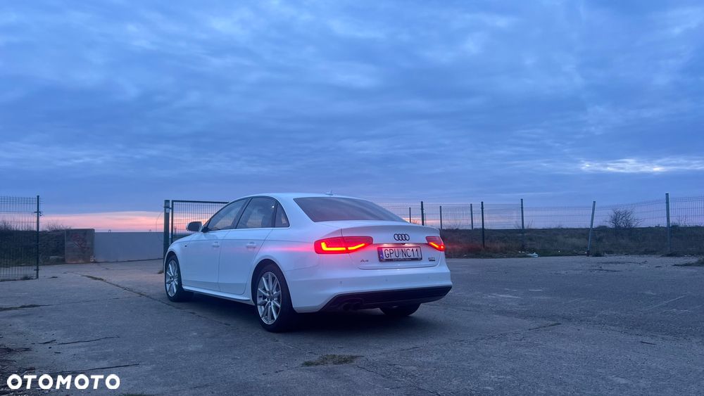 Audi A4 Limousine - 1