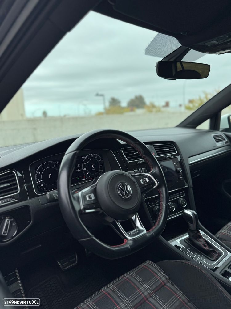 VW Golf 2.0 TSI GTI DSG Performance - 9