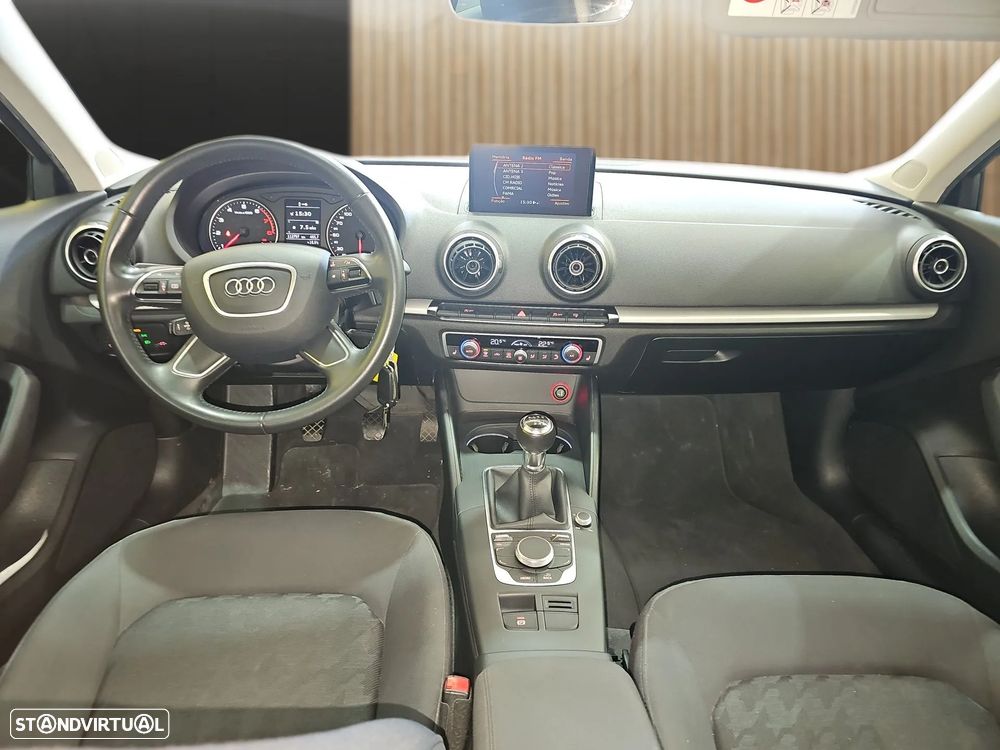 Audi A3 1.2 TFSI Attraction - 11