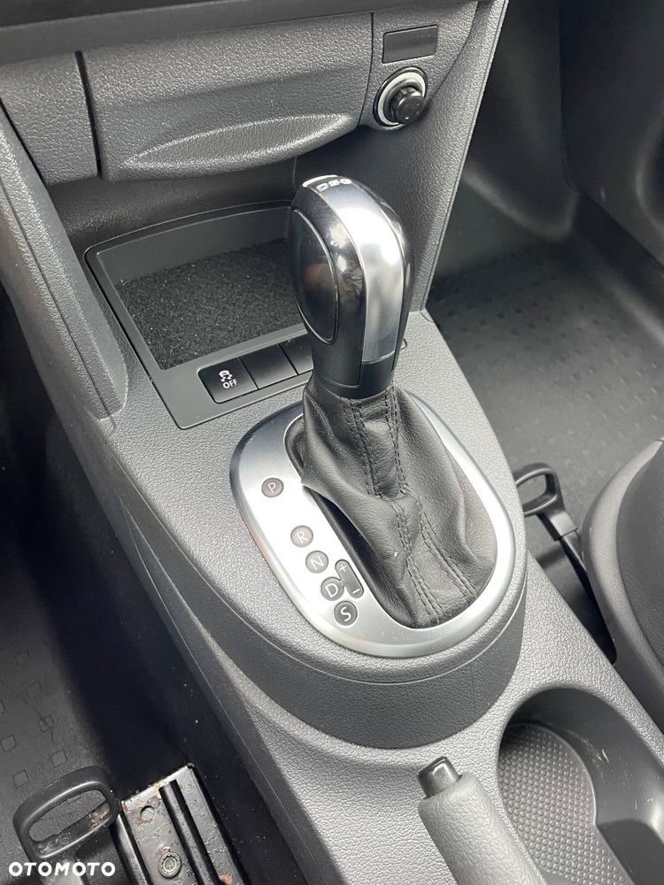 Volkswagen Caddy - 10